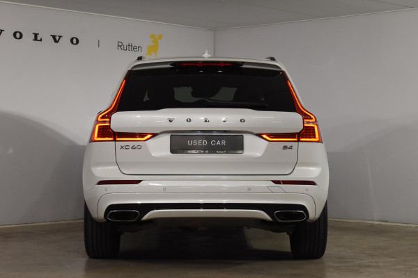 Volvo XC60 B4 197PK Automaat R-Design / Adaptive Cruise control / Elektrische stoelen / Best. stoel met geheugen / Elektrisch panorama schuif-/kanteldak / Stuurverwarming / Stoelverwarming / Achteruitrijcamera / Harman Kardon