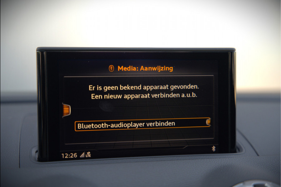 Audi A3 Sportback 35 TFSI CoD Design Pro Line Plus S-Line | Panoramadak | Stoelverwarming | Adaptive Cruise Control | Navigatie | Camera | Parkeersensoren | Climate Control |