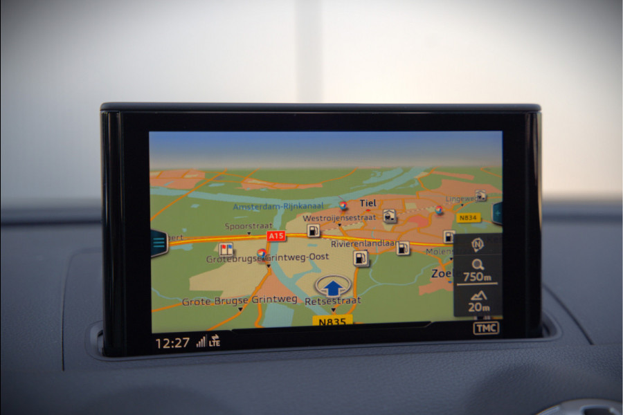 Audi A3 Sportback 35 TFSI CoD Design Pro Line Plus S-Line | Panoramadak | Stoelverwarming | Adaptive Cruise Control | Navigatie | Camera | Parkeersensoren | Climate Control |