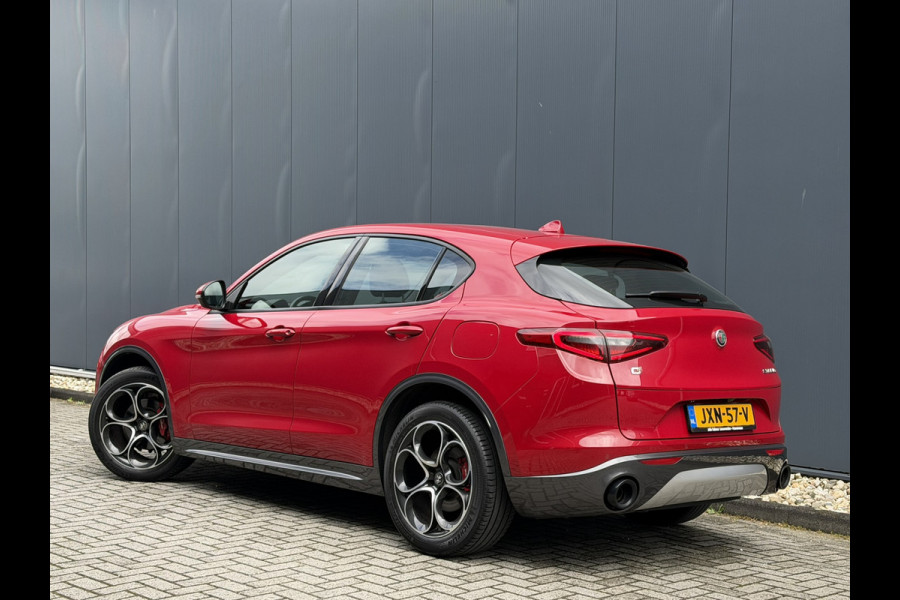 Alfa Romeo Stelvio 2.0 T AWD Ti | Stoel/Stuurverwarming | 20" Velgen | Camera