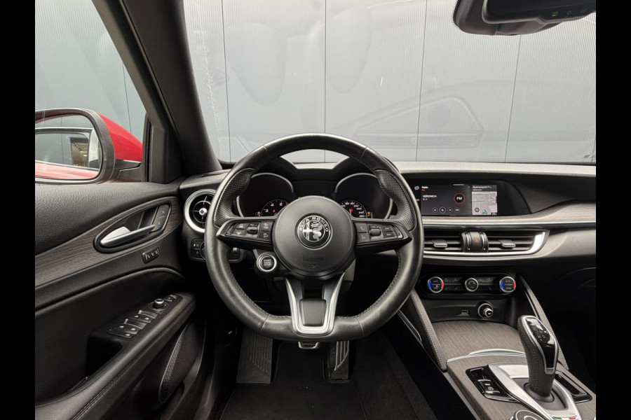 Alfa Romeo Stelvio 2.0 T AWD Ti | Stoel/Stuurverwarming | 20" Velgen | Camera