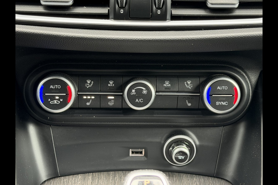 Alfa Romeo Stelvio 2.0 T AWD Ti | Stoel/Stuurverwarming | 20" Velgen | Camera