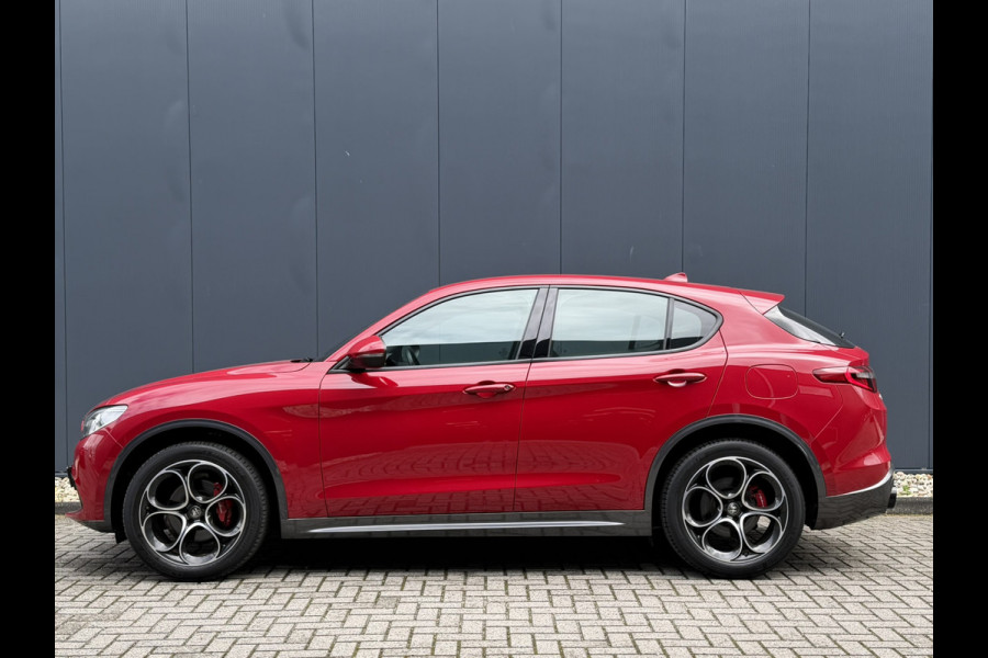 Alfa Romeo Stelvio 2.0 T AWD Ti | Stoel/Stuurverwarming | 20" Velgen | Camera