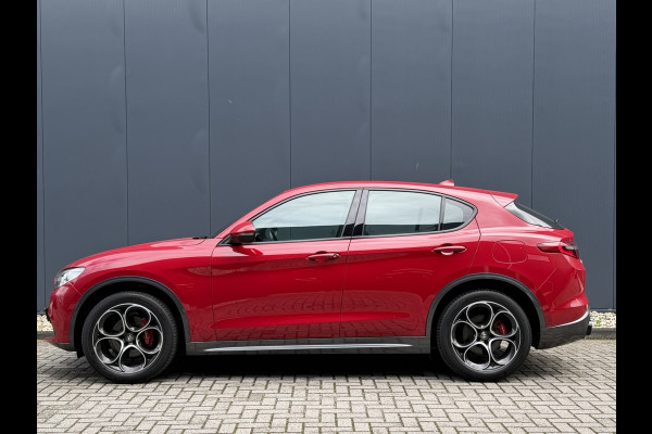 Alfa Romeo Stelvio 2.0 T AWD Ti | Stoel/Stuurverwarming | 20" Velgen | Camera