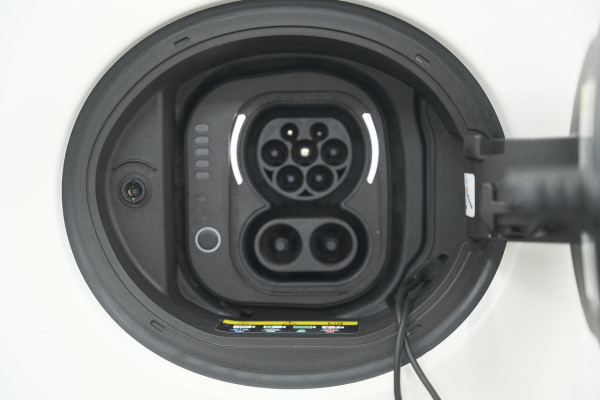 Fiat 500 Urban 42 kWh | SOH 96.8% | 3 Fase Laadfunctie | Camera | Apple Carplay | Parkeersensoren