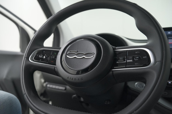 Fiat 500 Urban 42 kWh | SOH 96.8% | 3 Fase Laadfunctie | Camera | Apple Carplay | Parkeersensoren