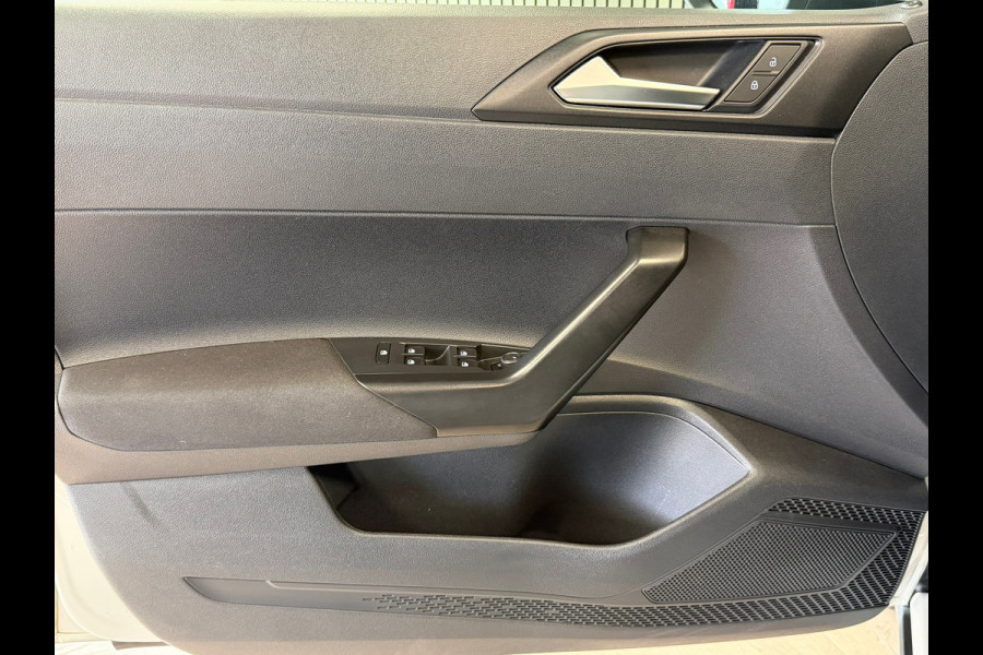 Volkswagen Taigo 1.0 TSI AIRCO APPLE CARPLAY STOELVERWARMING CRUISE PDC START/STOP BLUETOOTH