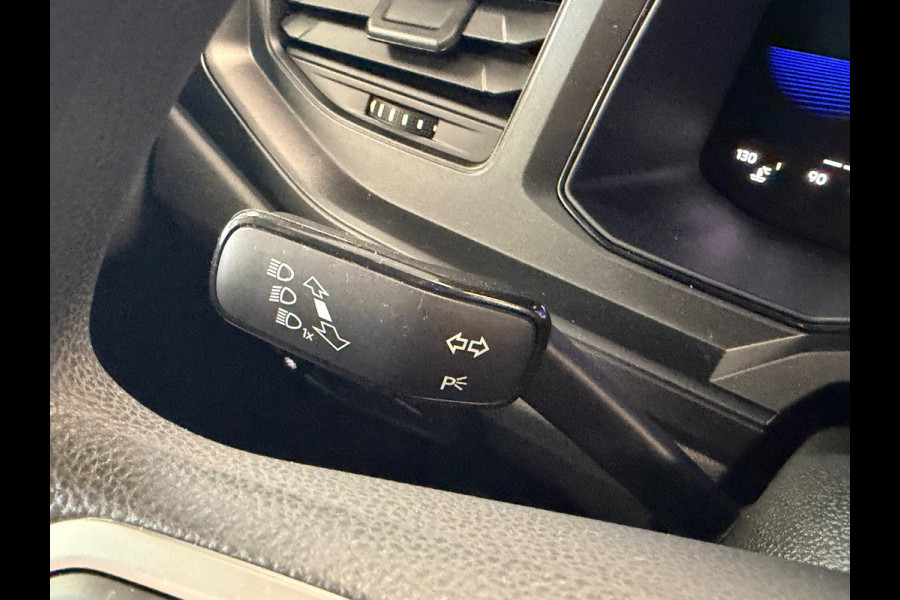 Volkswagen Taigo 1.0 TSI AIRCO APPLE CARPLAY STOELVERWARMING CRUISE PDC START/STOP BLUETOOTH