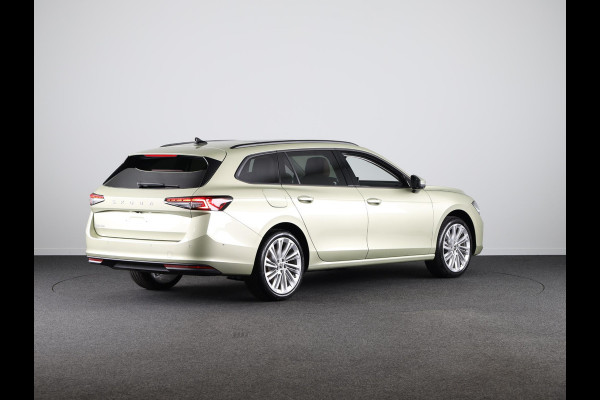 Škoda Superb Combi 1.5 TSI MHEV First Edition 150pk | Panoramadak | Leder | Light & View | Verlengde garantie | 19 inch Lichtmetalen velgen