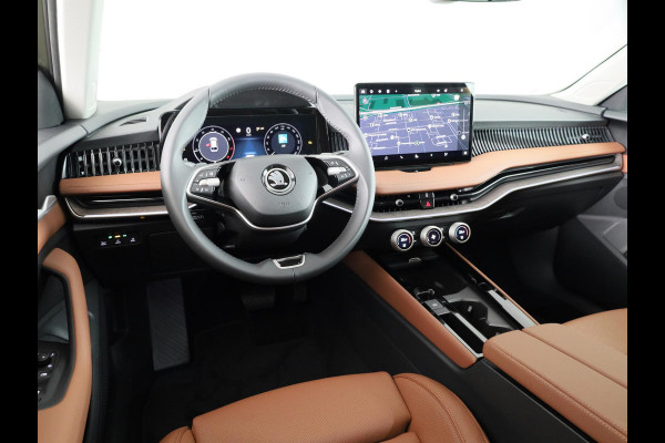 Škoda Superb Combi 1.5 TSI MHEV First Edition 150pk | Panoramadak | Leder | Light & View | Verlengde garantie | 19 inch Lichtmetalen velgen