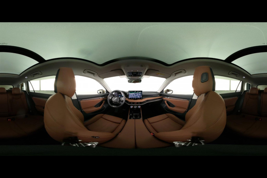 Škoda Superb Combi 1.5 TSI MHEV First Edition 150pk | Panoramadak | Leder | Light & View | Verlengde garantie | 19 inch Lichtmetalen velgen