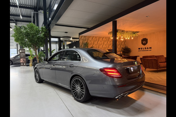 Mercedes-Benz E-Klasse 250 Avantgarde|Premium Grijs|Dealer Onderh|19'' AMG|Schuif-/Kanteldak|Leder|Burmester|Camera|Xenon|Rijklaar