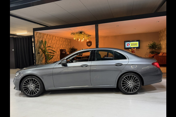Mercedes-Benz E-Klasse 250 Avantgarde|Premium Grijs|Dealer Onderh|19'' AMG|Schuif-/Kanteldak|Leder|Burmester|Camera|Xenon|Rijklaar