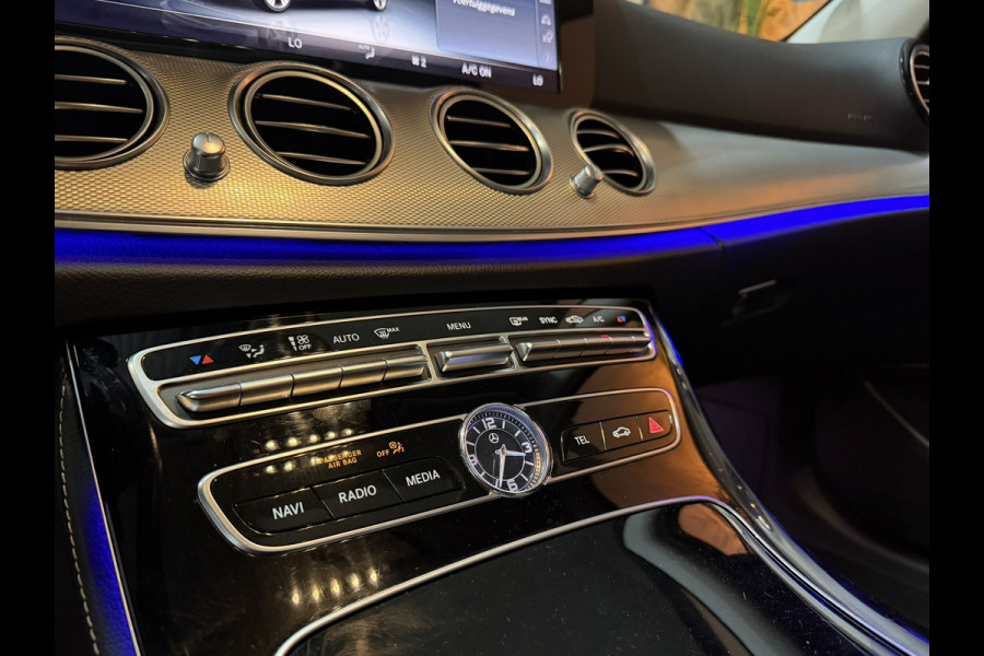 Mercedes-Benz E-Klasse 250 Avantgarde|Premium Grijs|Dealer Onderh|19'' AMG|Schuif-/Kanteldak|Leder|Burmester|Camera|Xenon|Rijklaar
