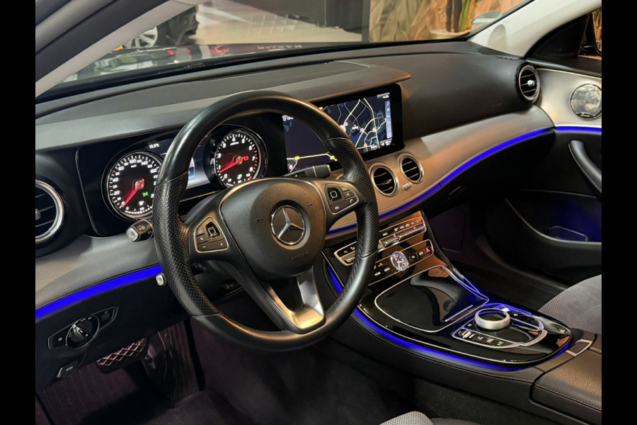 Mercedes-Benz E-Klasse 250 Avantgarde|Premium Grijs|Dealer Onderh|19'' AMG|Schuif-/Kanteldak|Leder|Burmester|Camera|Xenon|Rijklaar