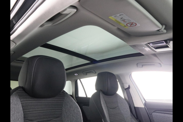 Škoda Superb Combi 1.5 TSI MHEV First Edition 150 pk | Trekhaak wegklapbaar | Panoramadak | Verlengde garantie | Navigatie | Achteruitrijcamera | Verwarmbare voorstoelen