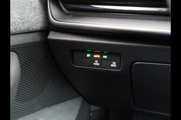 Škoda Superb Combi 1.5 TSI MHEV First Edition 150 pk | Trekhaak wegklapbaar | Panoramadak | Verlengde garantie | Navigatie | Achteruitrijcamera | Verwarmbare voorstoelen