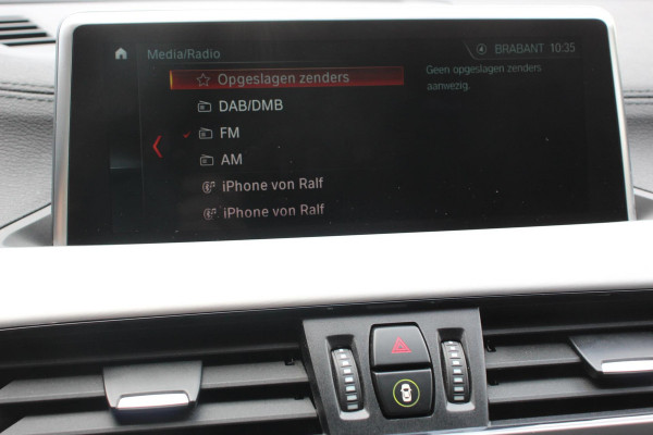 BMW X1 xDrive25e M-Sport PHEV 221pk Shadow Line Climate Control Cruise Control Camera Parkeer sensoren Navigatie Electrische Achterklep