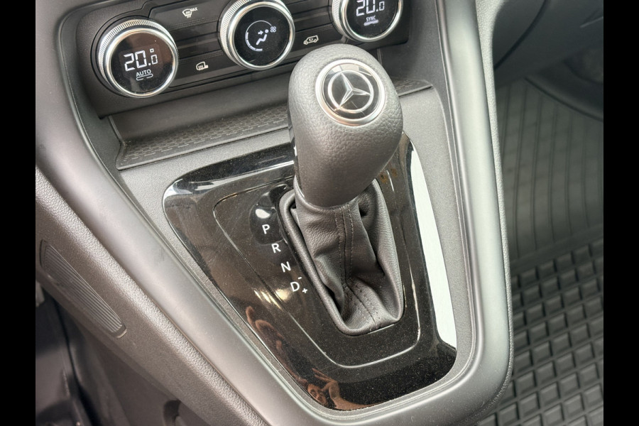 Mercedes-Benz eCitan 112 51 kWh 122PK L1 Base 284 WLTP 98,8 (SOH) MBUX Trekhaak 75kW Snelladen Apple Carplay Cruise Control Laadkabel