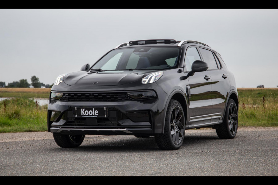 Lynk & Co 01 1.5 BLACK LINE / PANORAMA DAK / 360 CAMERA / CARPLAY / STOELVERWARMING