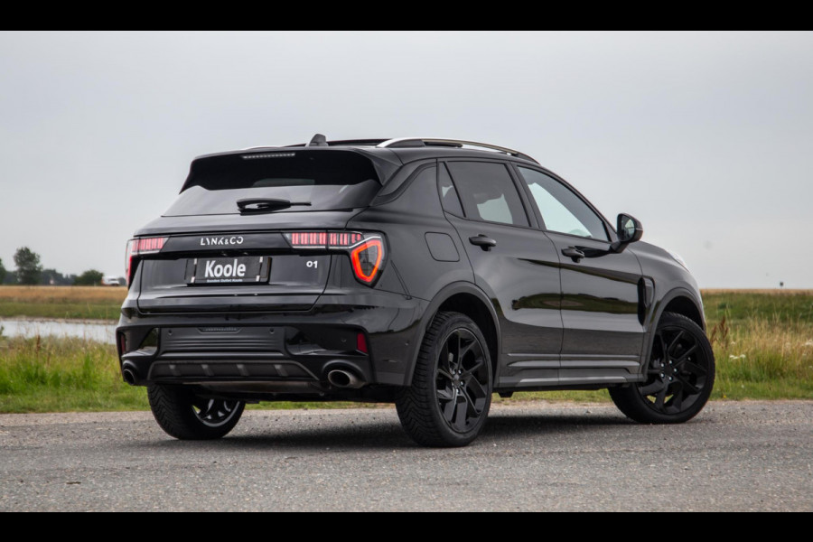 Lynk & Co 01 1.5 BLACK LINE / PANORAMA DAK / 360 CAMERA / CARPLAY / STOELVERWARMING