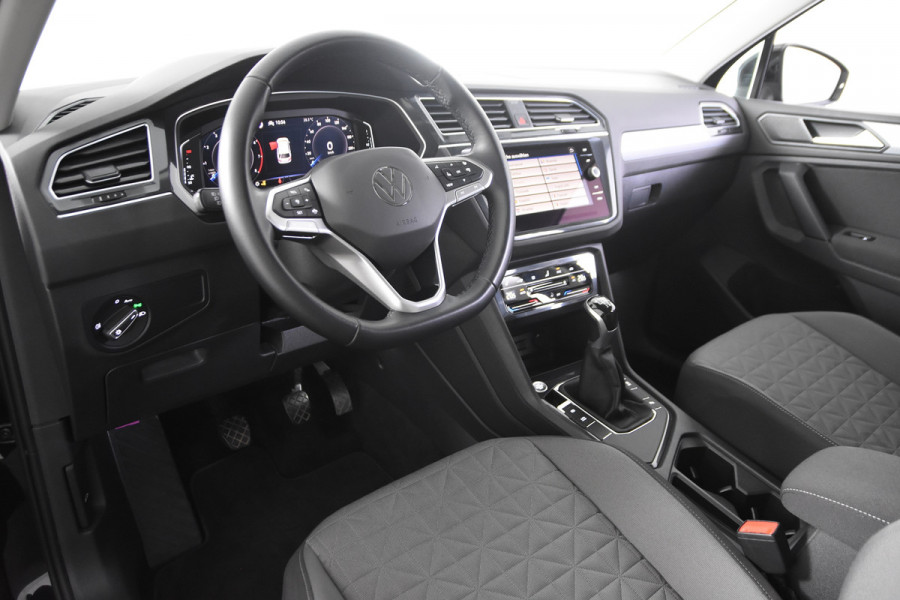 Volkswagen Tiguan 1.5 TSI ACT *1ste Eigenaar*Navigatie*Camera*