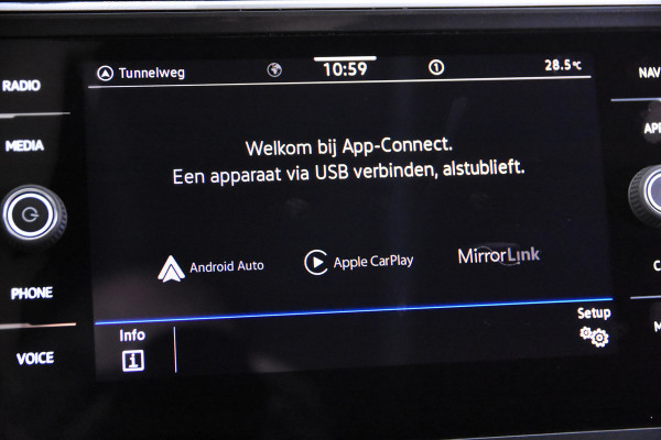 Volkswagen Tiguan 1.5 TSI ACT *1ste Eigenaar*Navigatie*Camera*