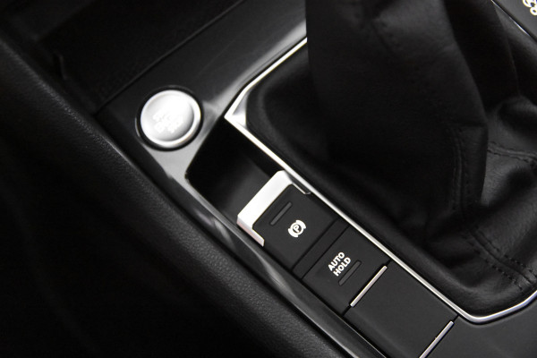 Volkswagen Tiguan 1.5 TSI ACT *1ste Eigenaar*Navigatie*Camera*