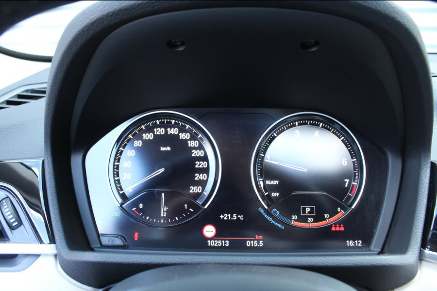 BMW X1 SDrive18i 140pk High Executive AUTOMAAT Panoramadak