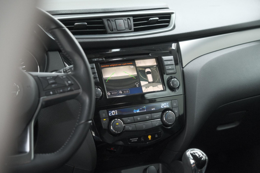 Nissan QASHQAI 1.3 DIG-T Tekna | Trekhaak | Panoramadak | Adaptieve Cruise Control | 360 Camera | 19 Inch