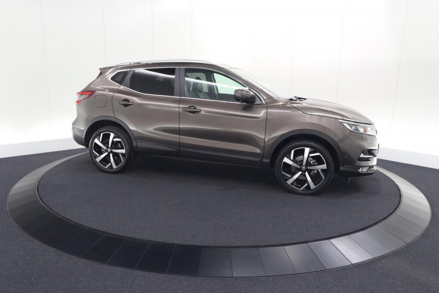 Nissan QASHQAI 1.3 DIG-T Tekna | Trekhaak | Panoramadak | Adaptieve Cruise Control | 360 Camera | 19 Inch