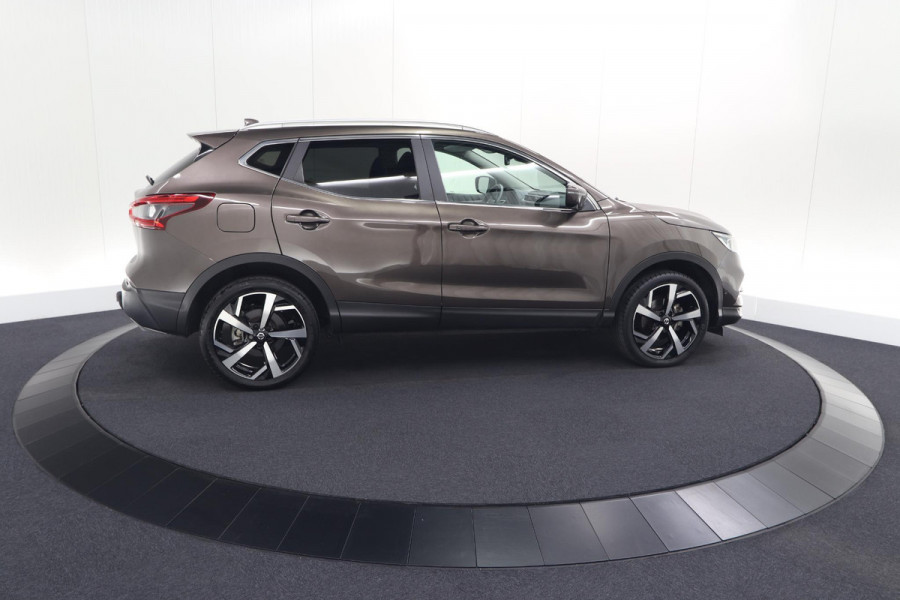 Nissan QASHQAI 1.3 DIG-T Tekna | Trekhaak | Panoramadak | Adaptieve Cruise Control | 360 Camera | 19 Inch