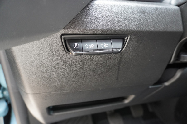 Renault Master T35 2.0 dCi 130PK L2H2 Advance Betimmering nr.V127 | Climate | Cruise | Trekhaak | Apple CP-Android auto