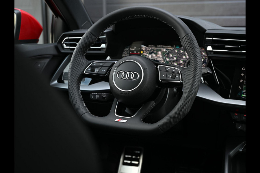 Audi A3 Sportback 45 TFSI e S edition Competition | Panoramadak | 5 jr garantie | Ambiance interieur | Active Cruise | Sonos Sound | S-Seats + Memory | Head-Up | Camera | Stoelverwarming | Keyless