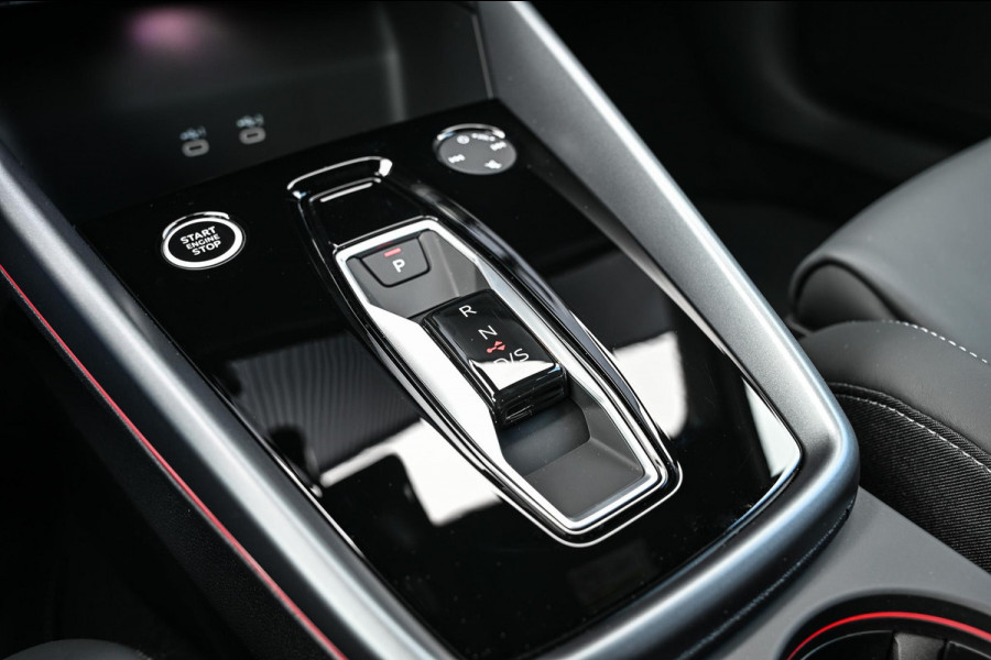 Audi A3 Sportback 45 TFSI e S edition Competition | Panoramadak | 5 jr garantie | Ambiance interieur | Active Cruise | Sonos Sound | S-Seats + Memory | Head-Up | Camera | Stoelverwarming | Keyless