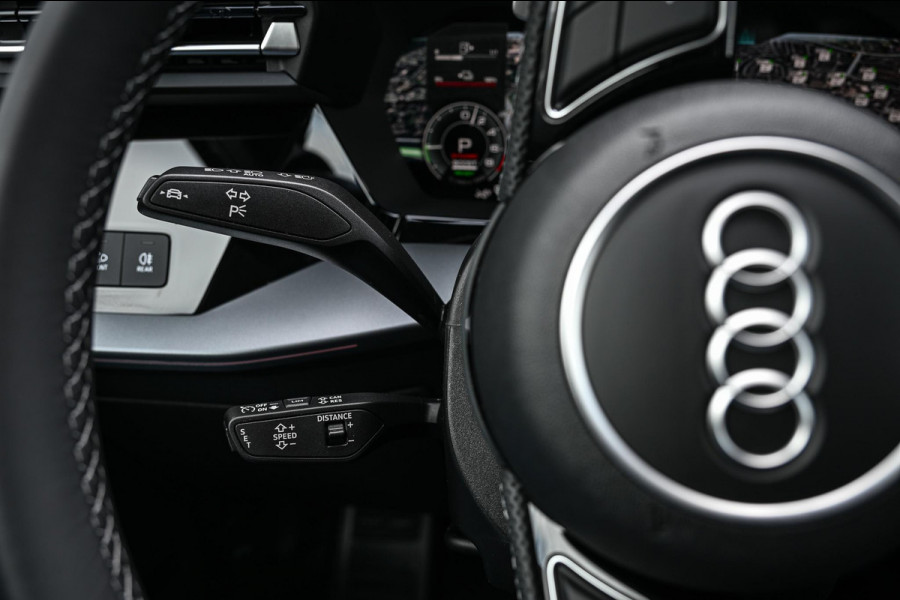 Audi A3 Sportback 45 TFSI e S edition Competition | Panoramadak | 5 jr garantie | Ambiance interieur | Active Cruise | Sonos Sound | S-Seats + Memory | Head-Up | Camera | Stoelverwarming | Keyless