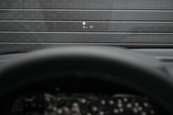 Audi A3 Sportback 45 TFSI e S edition Competition | Panoramadak | 5 jr garantie | Ambiance interieur | Active Cruise | Sonos Sound | S-Seats + Memory | Head-Up | Camera | Stoelverwarming | Keyless