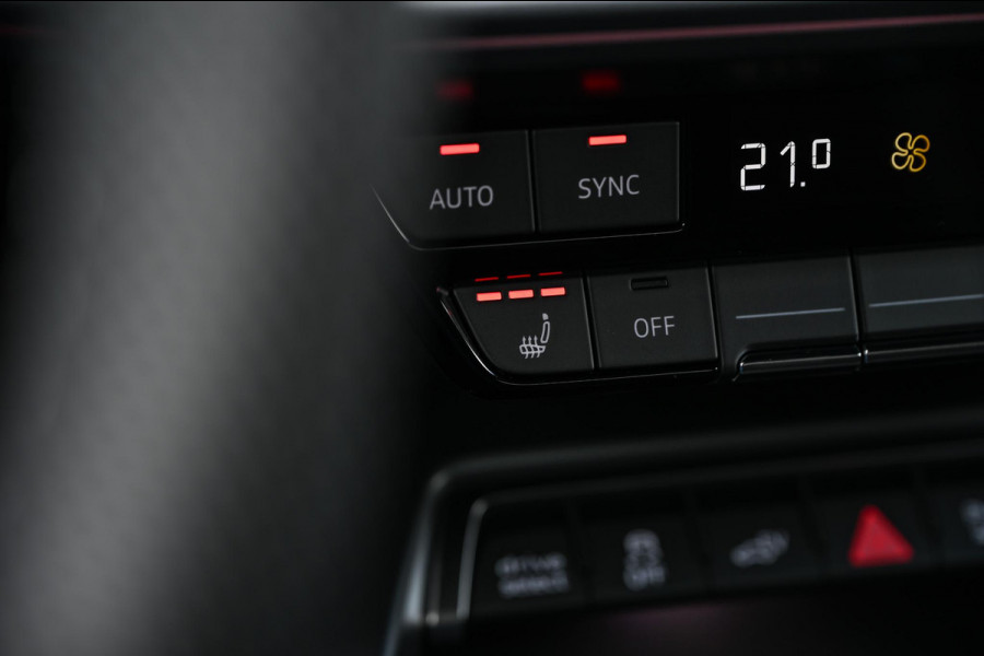 Audi A3 Sportback 45 TFSI e S edition Competition | Panoramadak | 5 jr garantie | Ambiance interieur | Active Cruise | Sonos Sound | S-Seats + Memory | Head-Up | Camera | Stoelverwarming | Keyless