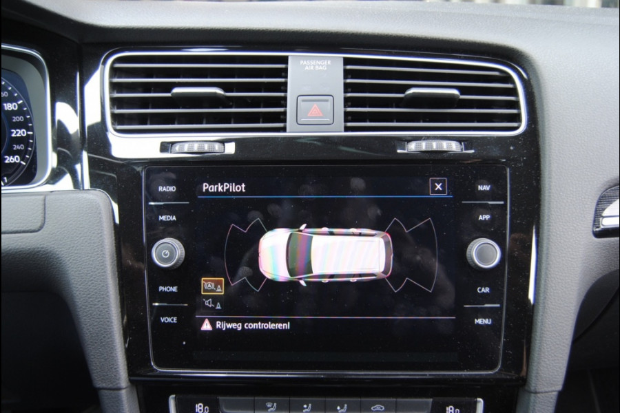 Volkswagen Golf Variant 1.5 TSI Highline | Adaptive Cruise | NAV | Airco
