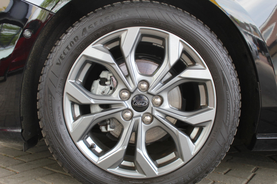 Ford FOCUS Wagon 1.0 EcoBoost Hybrid ST Line | Head-Up | Adaptieve cruise | Trekhaak | Winterpack