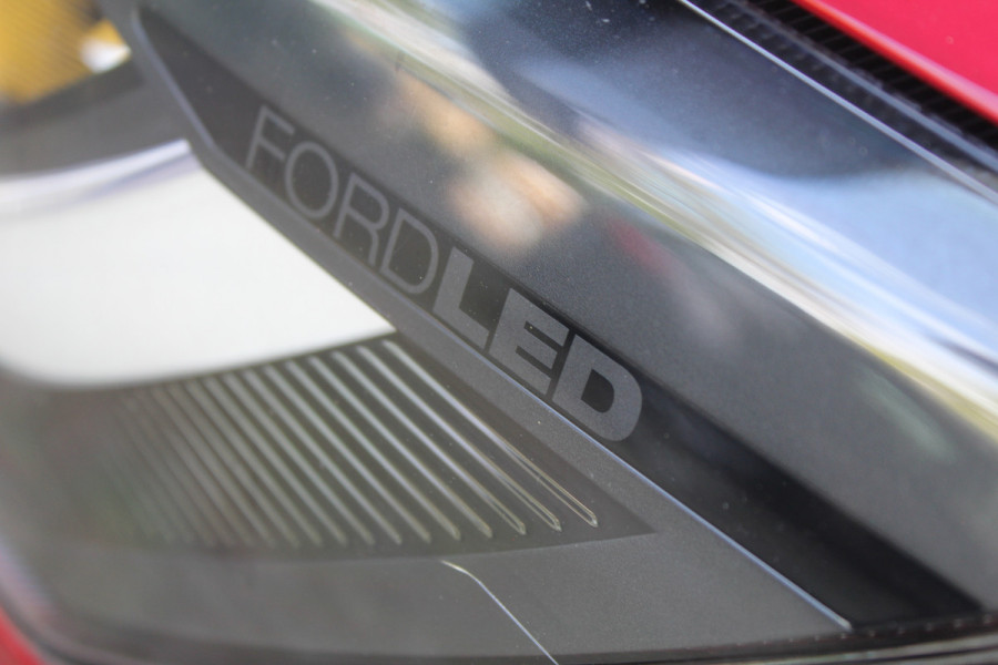 Ford FOCUS Wagon 1.0 EcoBoost Hybrid ST Line | Head-Up | Adaptieve cruise | Trekhaak | Winterpack