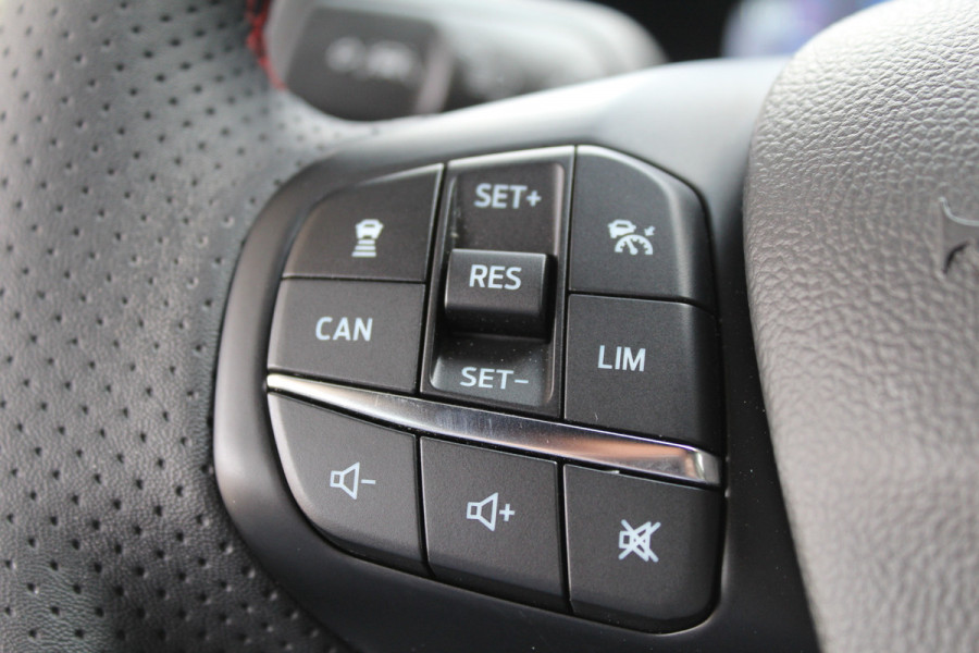 Ford FOCUS Wagon 1.0 EcoBoost Hybrid ST Line | Head-Up | Adaptieve cruise | Trekhaak | Winterpack