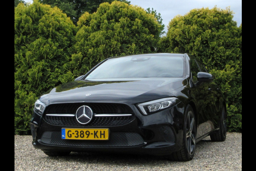 Mercedes-Benz A-Klasse 220 Launch Ed. Automaat * LED * Virt. Cockpit * Camera *