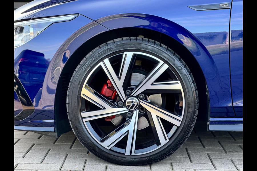 Volkswagen Golf 1.5 eTSI R-Line Pano/IQ.Light/Camera
