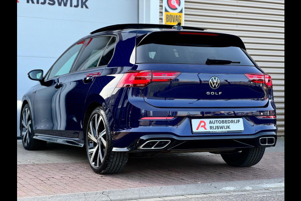Volkswagen Golf 1.5 eTSI R-Line Pano/IQ.Light/Camera