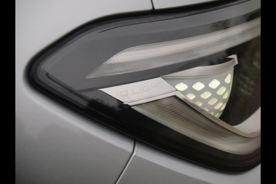 Volkswagen ID.4 Business 77 kWh | Camera | Trekhaak | IQ. LIGHT | Sfeerverlichting | Apple Carplay | NL-Auto |