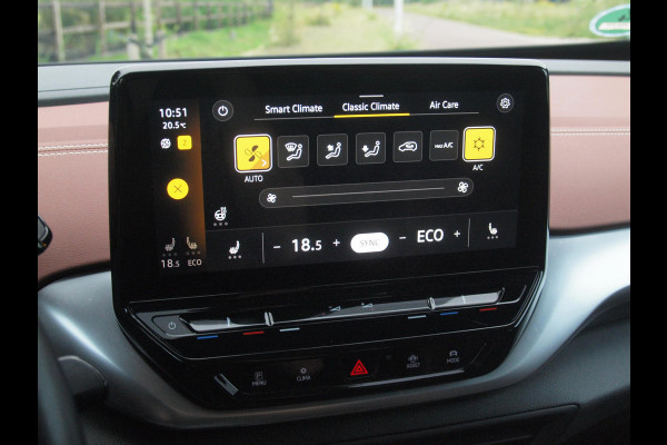 Volkswagen ID.4 Business 77 kWh | Camera | Trekhaak | IQ. LIGHT | Sfeerverlichting | Apple Carplay | NL-Auto |