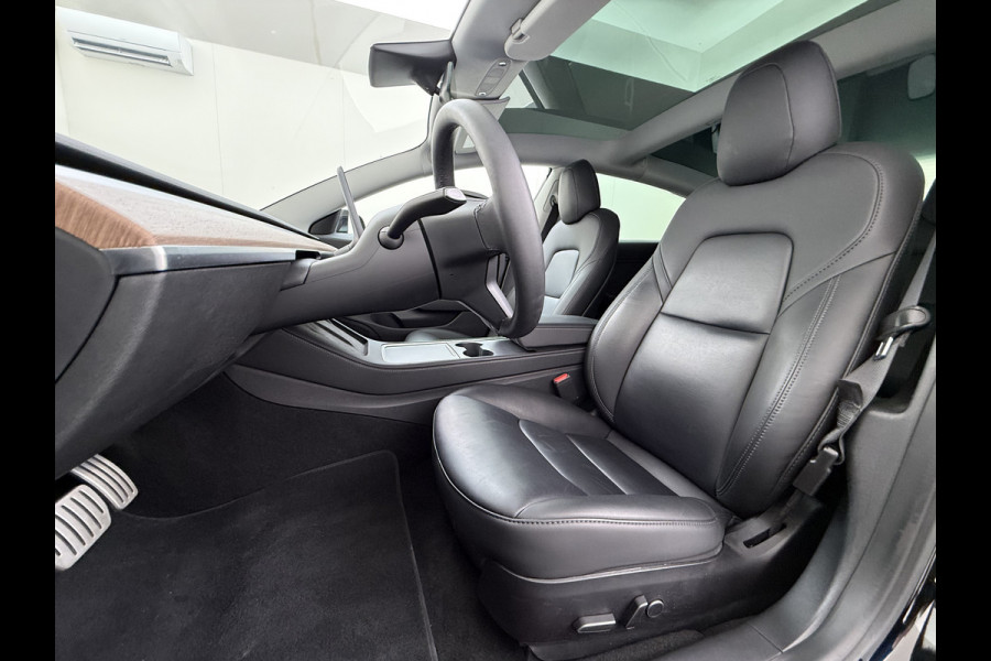 Tesla Model 3 Performance AWD 513PK Facelift Warmtepomp Lmv 20" Panoramadak Adap.Cruise Elek.Verwarmde Stoelen+Memory Inductieladen Navi Camer SOH 85.6% Led Pdc Privacy Glas Elek.Achterklep Keyless 4WD Fabrieksgarantie op Accu en Motor tot 18-02-2029/192.000KM