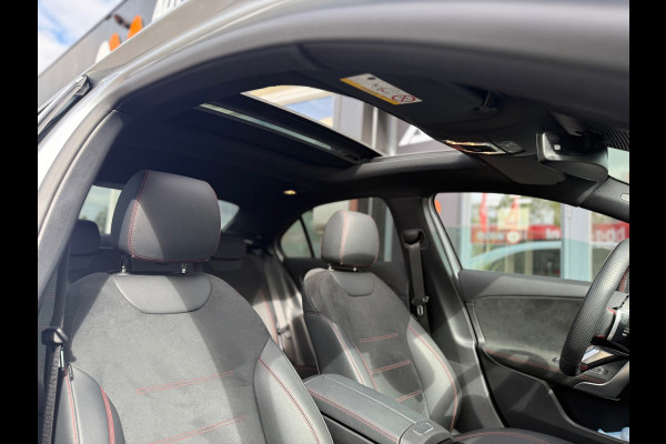 Mercedes-Benz A-Klasse 180 AMG Line | Pano | Sfeer | Airco | Cruise