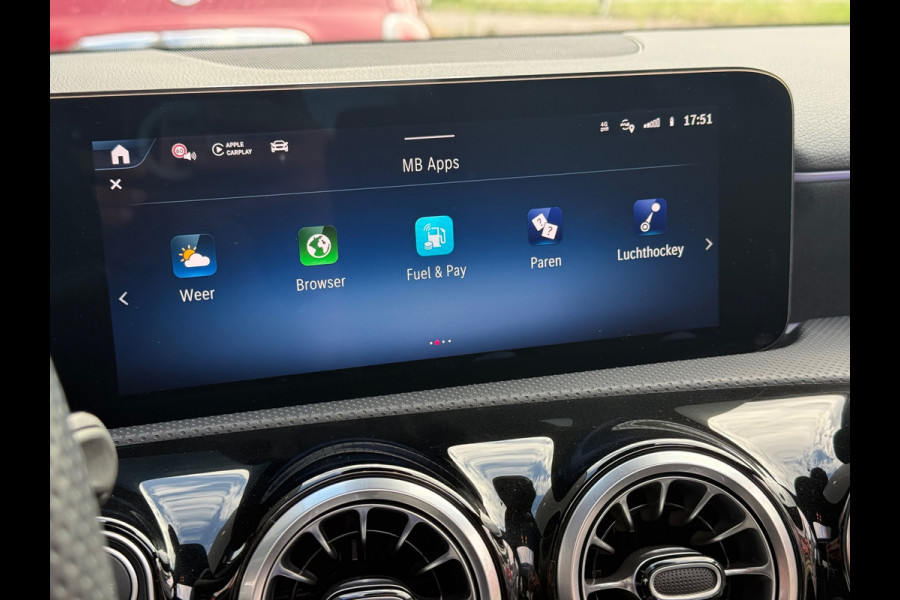 Mercedes-Benz A-Klasse 180 AMG Line | Pano | Sfeer | Airco | Cruise